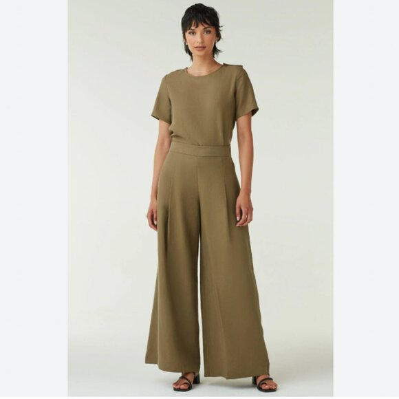 VETTA The Two Piece Jumpsuit - Limited Edition - Picture 2 of 9